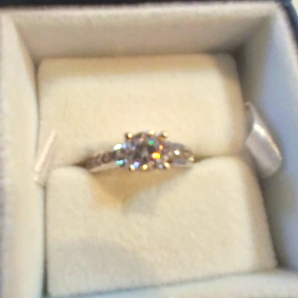 ⚘Sz 6 ONLY 925 S/S Square Triple A CZ Engagement Style Ring 😲 - Picture 6 of 16